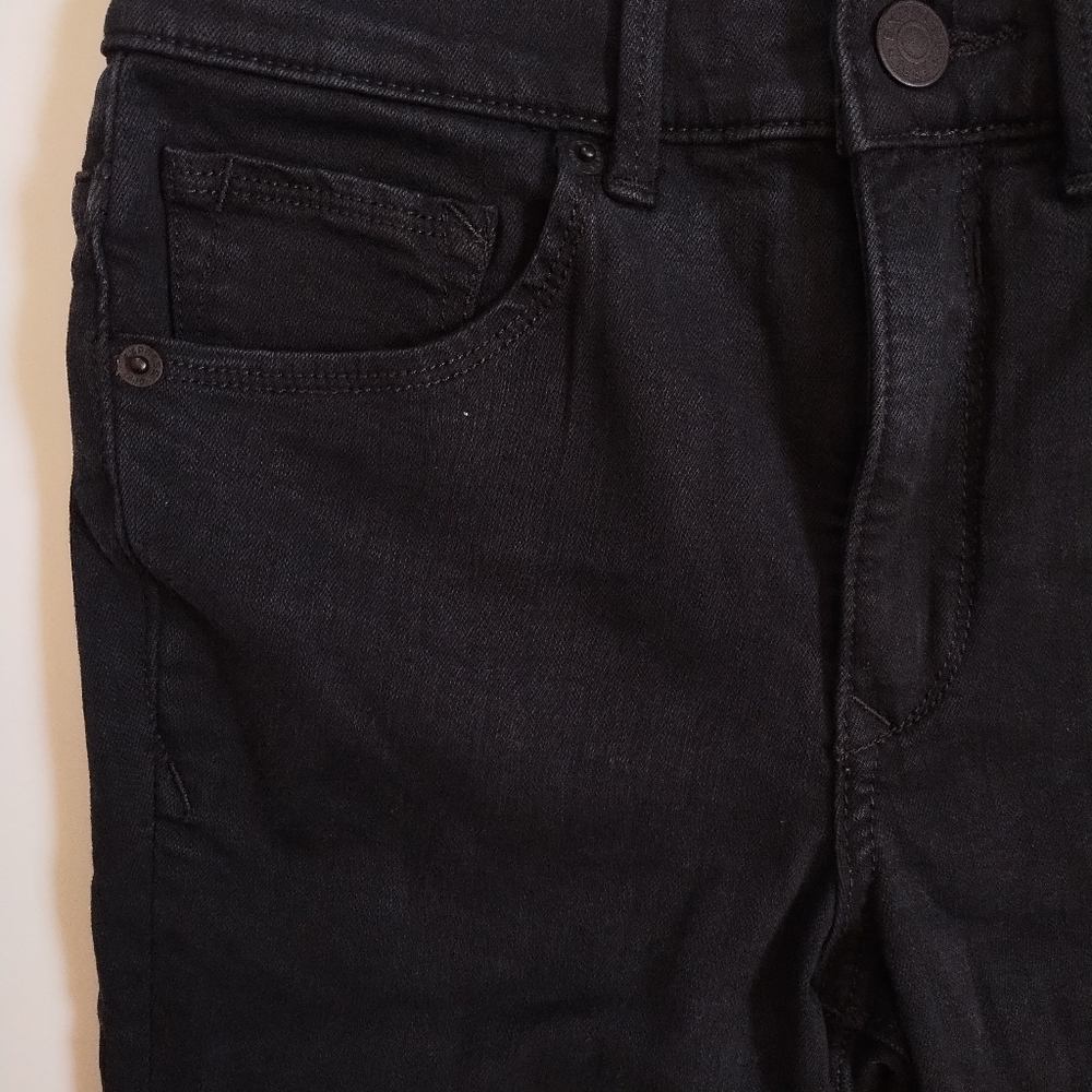 Denim - Picture 4 of 5